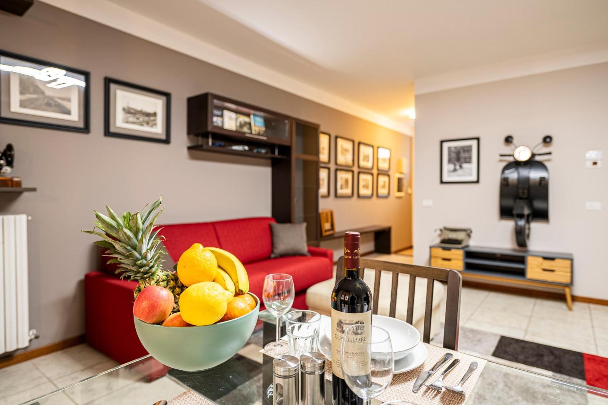 "Once Upon A Time" Cherubini Palace Thematic Apartments Free Parking Florenz Exterior foto